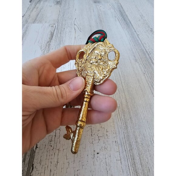 Metal Santa magical key ornament lifelike life-size gold Xmas tree - Picture 2 of 5